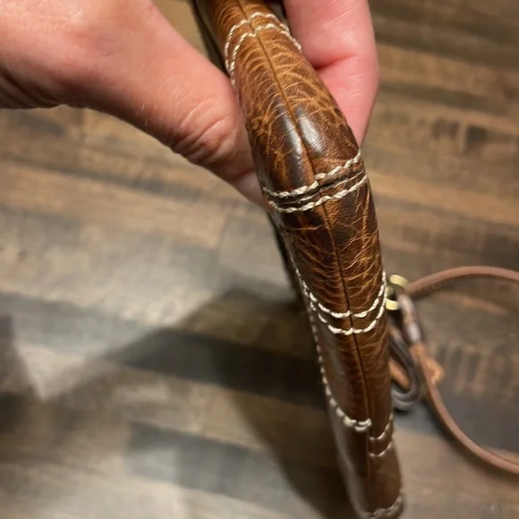 Vintage authentic Coach mini leather wristlet - Picture 5 of 10